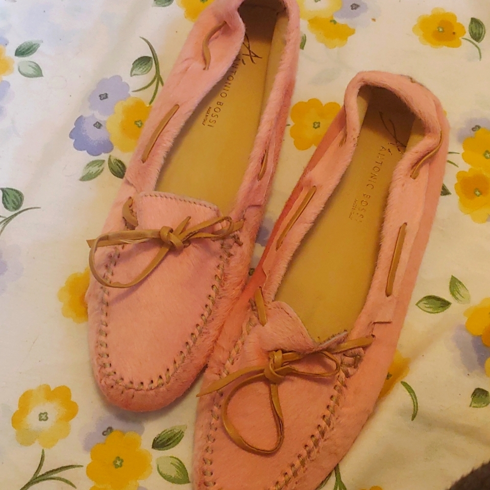 Antonio Bossi suede